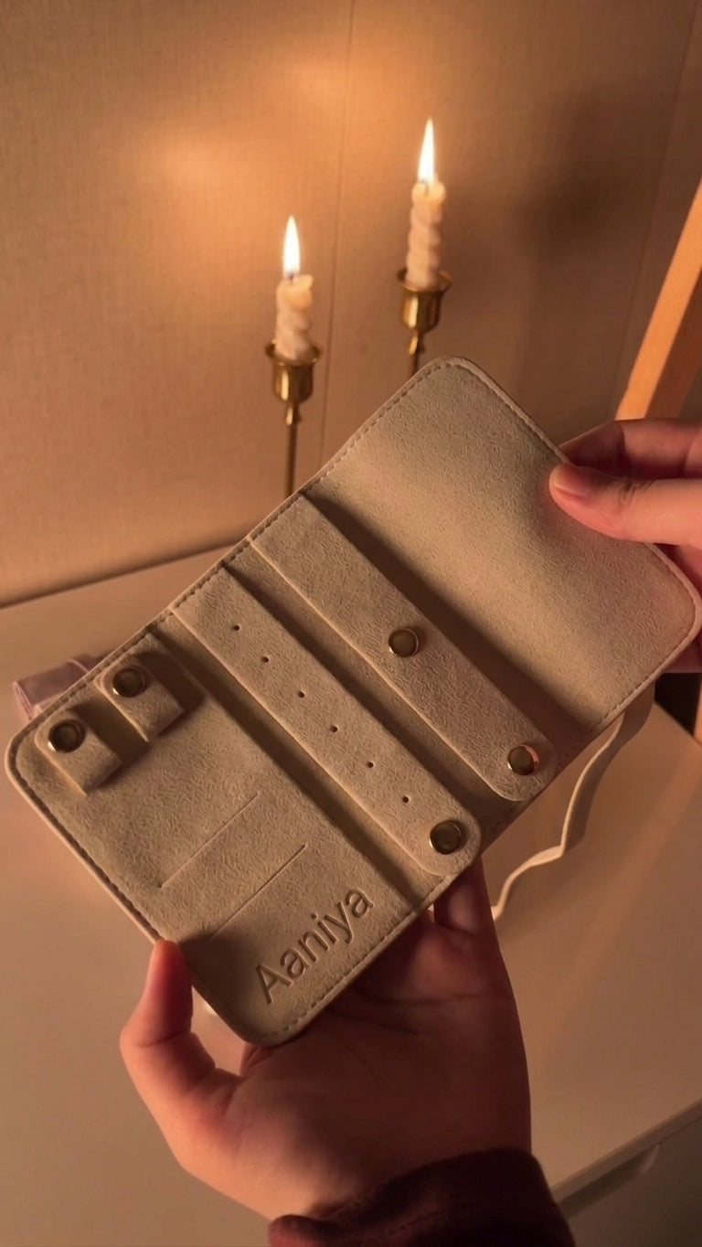 Velin Pouch - Beige